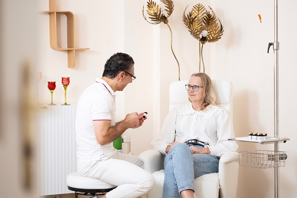 NAD+ Infusionen in Baden-Baden – Energie und Zellstoffwechsel unterstützen